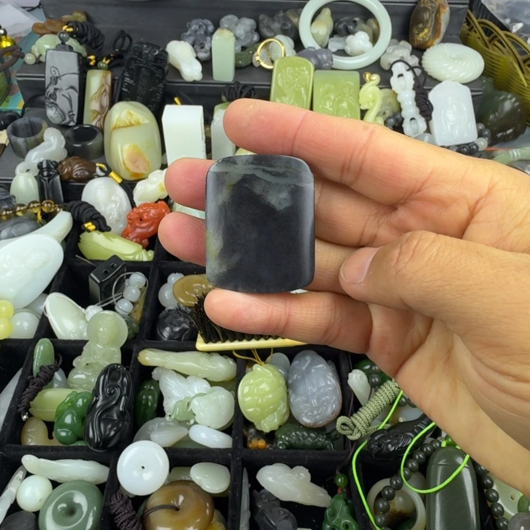 和田玉未镶嵌吊坠(不含链)