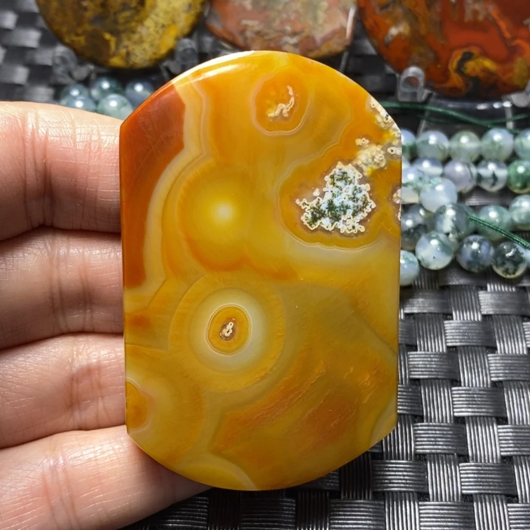 玛瑙/玉髓颈饰未镶嵌九**歌