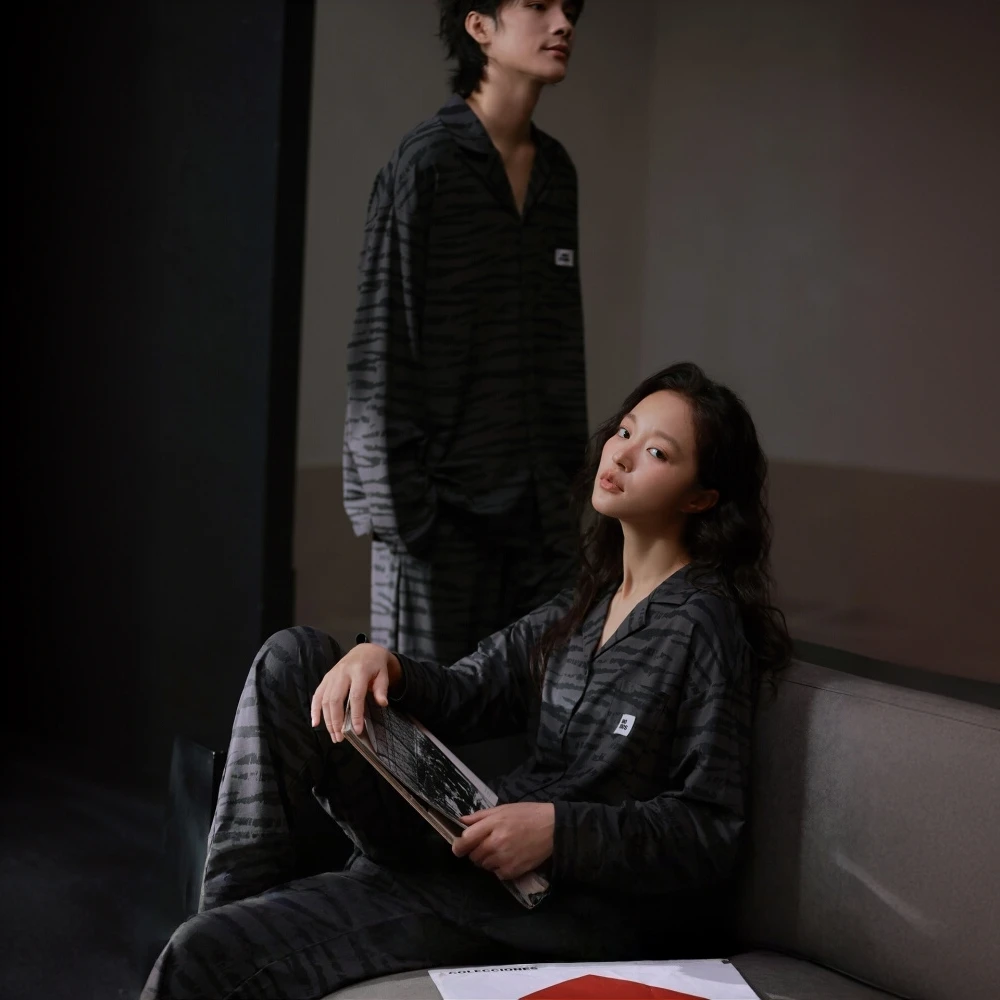 巴韦那奇柔软莫代尔棉情侣睡衣女春秋新款潮酷黑色可外穿家居服男