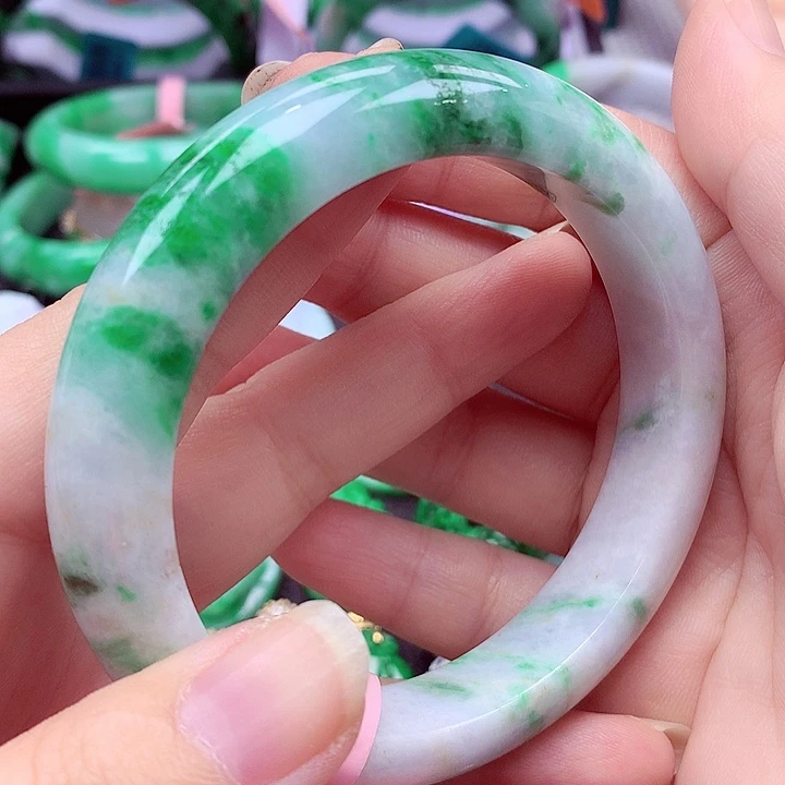 翡翠未镶嵌手镯翡翠手镯