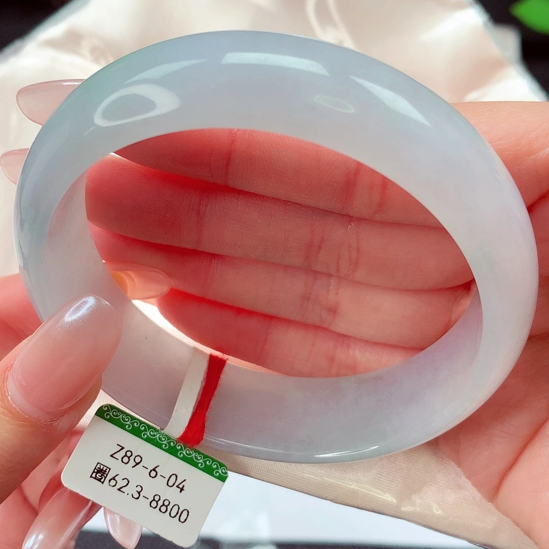 L***I翡翠未镶嵌手镯缅甸天然a货翡翠手镯