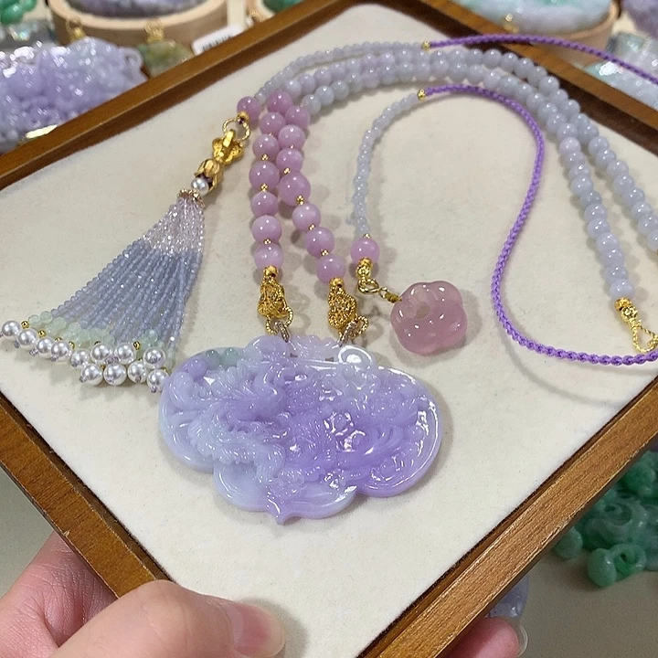 翡翠未镶嵌颈饰翡翠吊坠