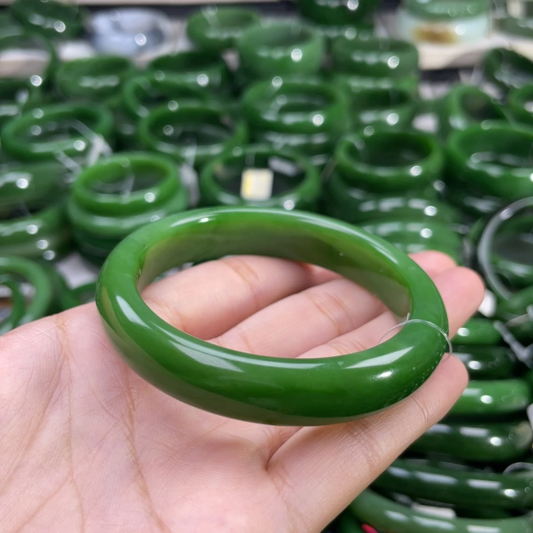 未镶嵌手镯和田玉（碧玉）