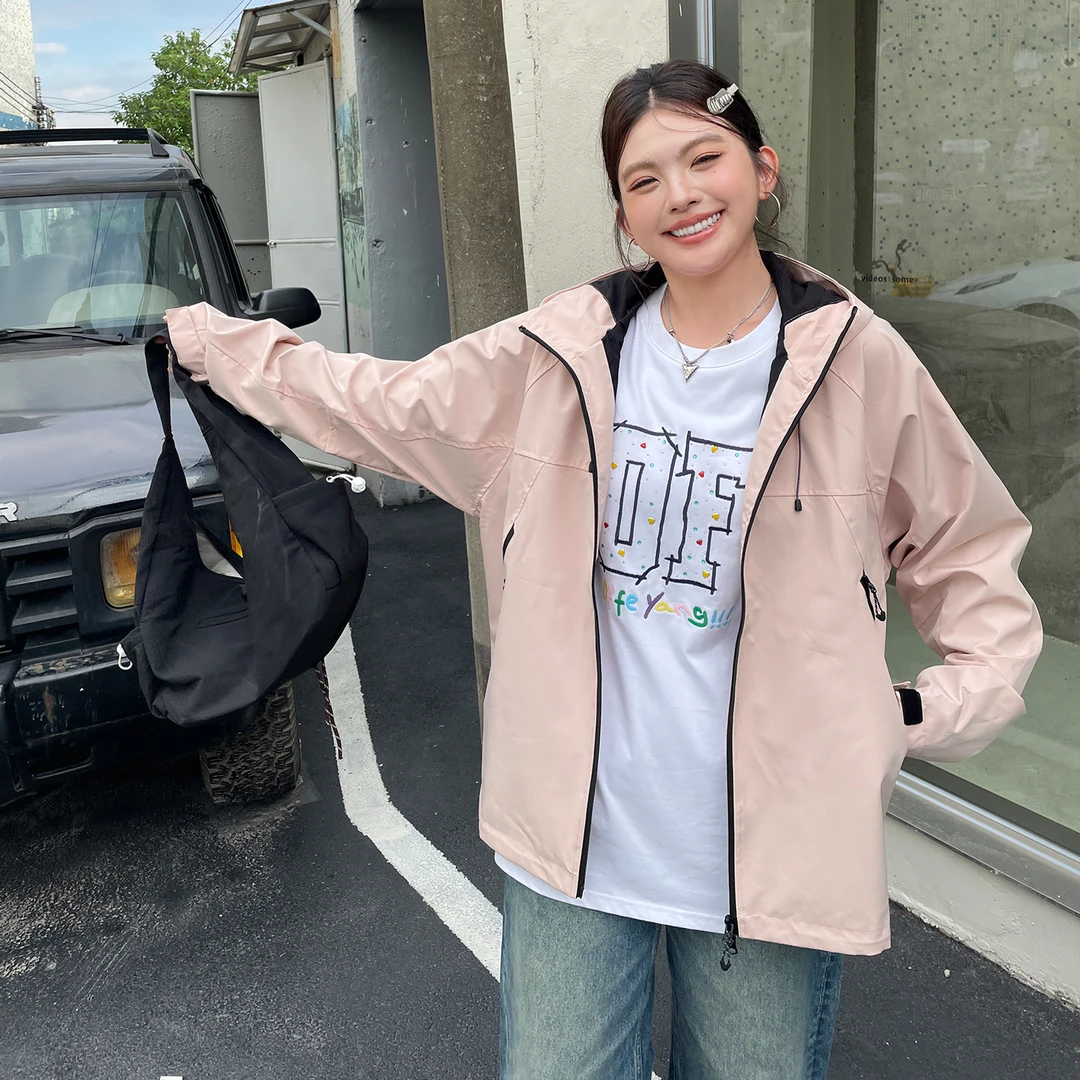 小草宽松定制巨好看设计感上衣秋大码女装胖mm户外连帽冲锋衣外套