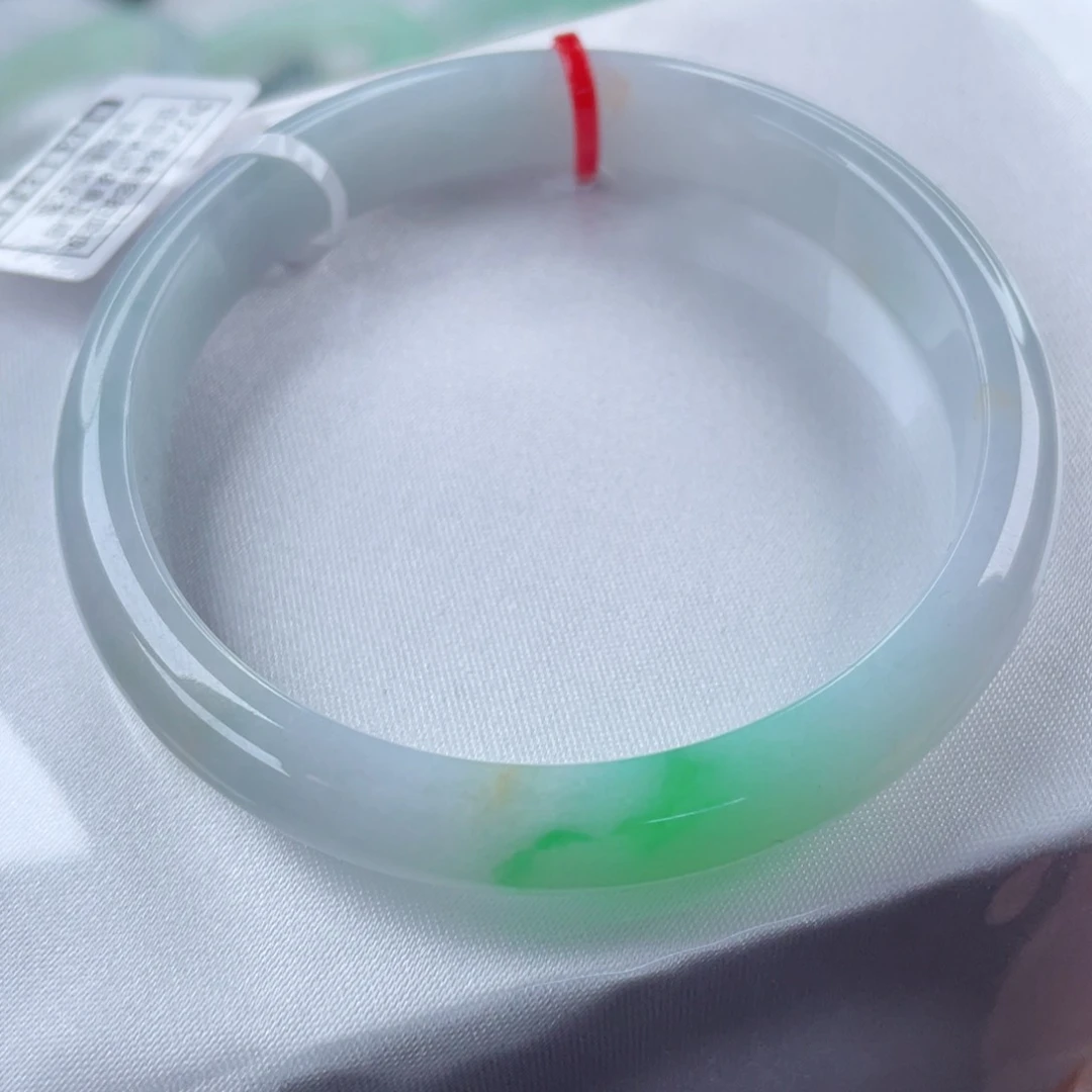 翡翠手镯未镶嵌53.6圈