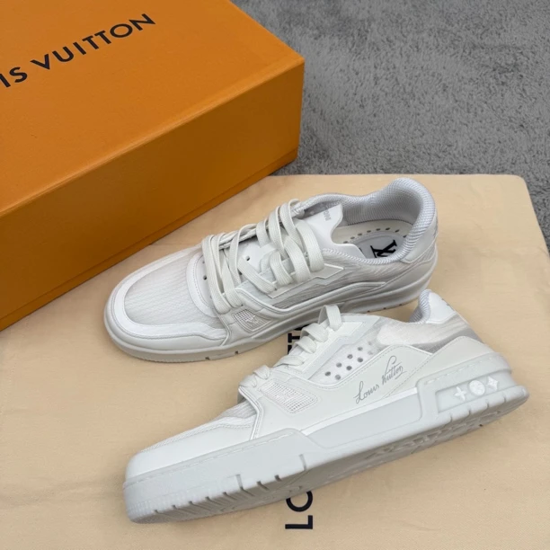 未使用 LouisVuitton/路易威登 trainer 25新款美洲杯系列 纯白