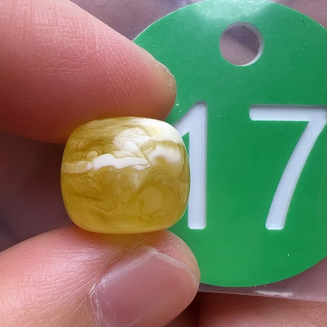 蜜蜡未镶嵌珠宝奇石12.5m m