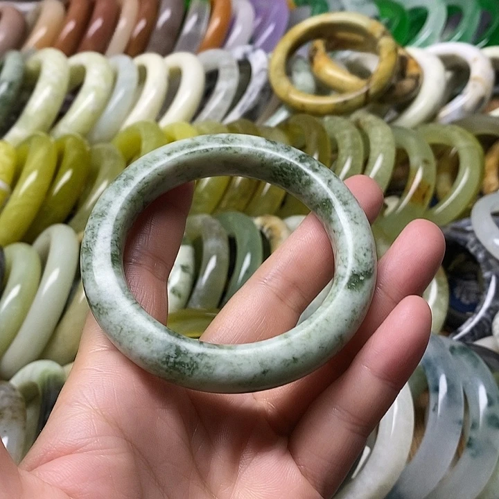 未镶嵌蛇纹石玉手镯