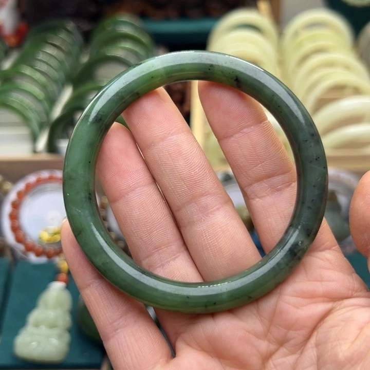 和田玉手镯未镶嵌59.8圈围10641
