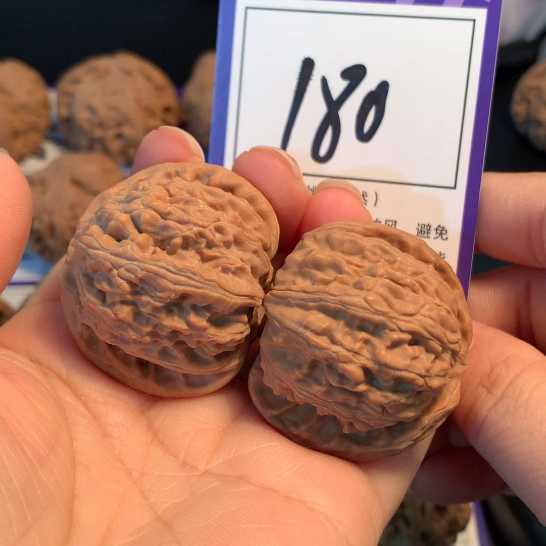 把件文玩核桃180白狮子3.9