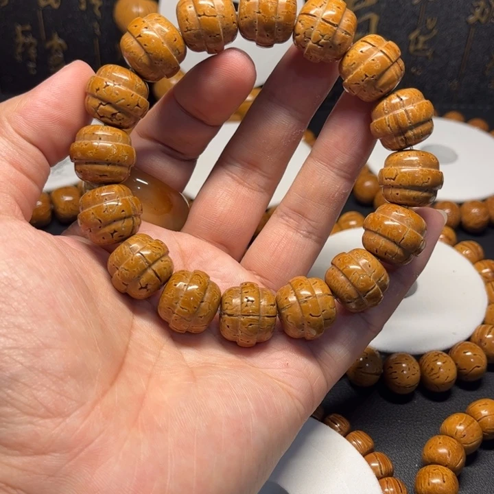 桃核，腰缠万贯，尺寸17