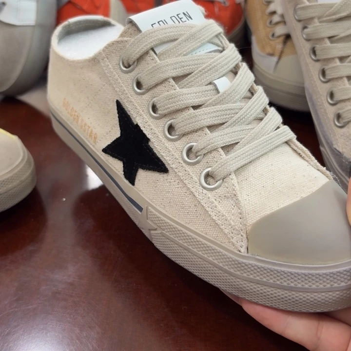 鱼嘴鞋3码以上可以穿