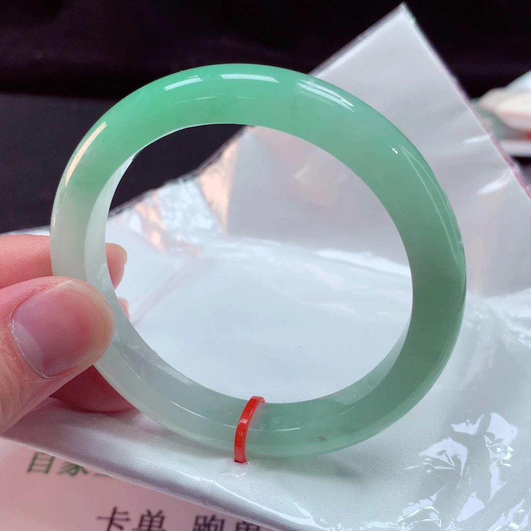 未镶嵌手镯翡翠501