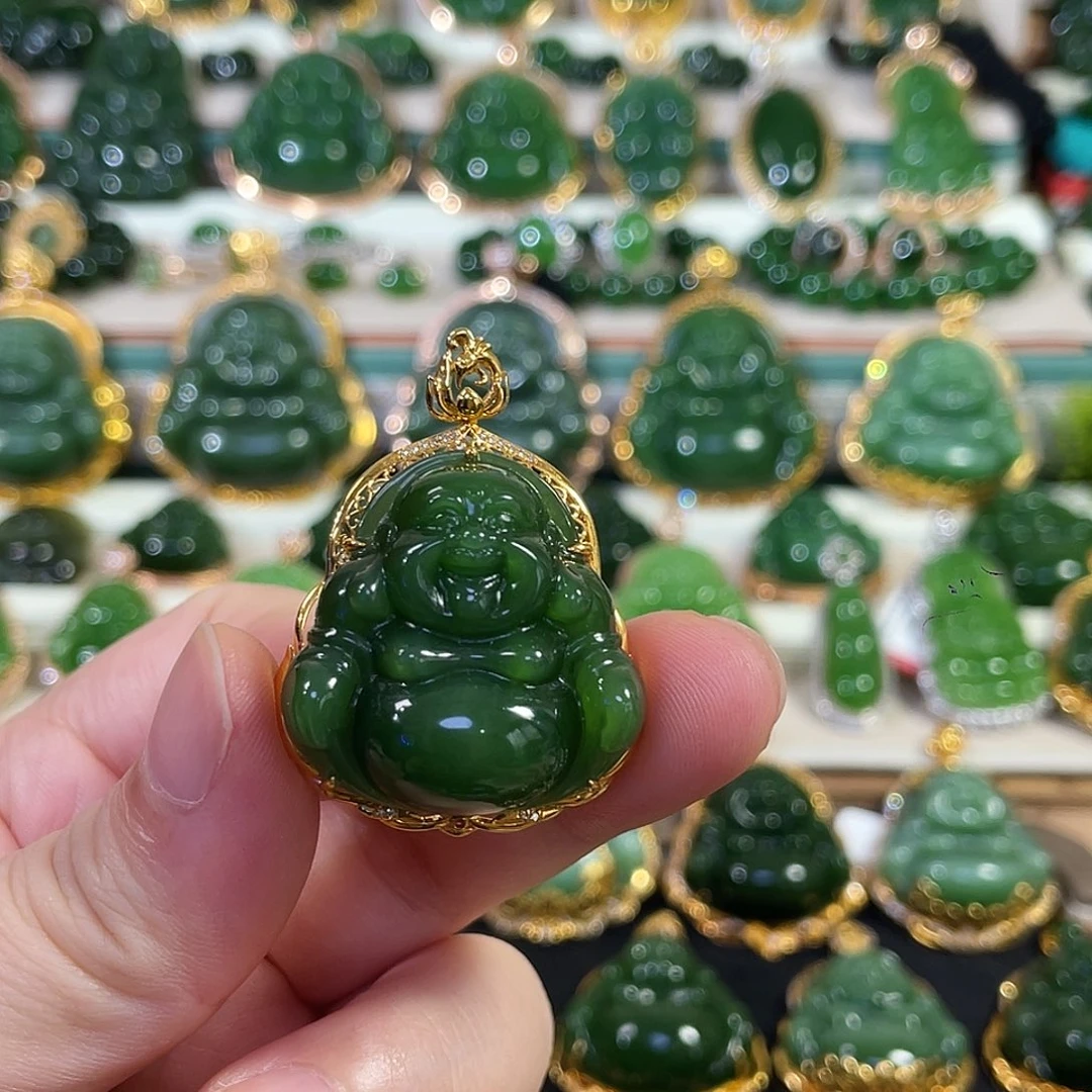 和田玉（碧玉）18K金镶嵌颈饰辣绿佛公30