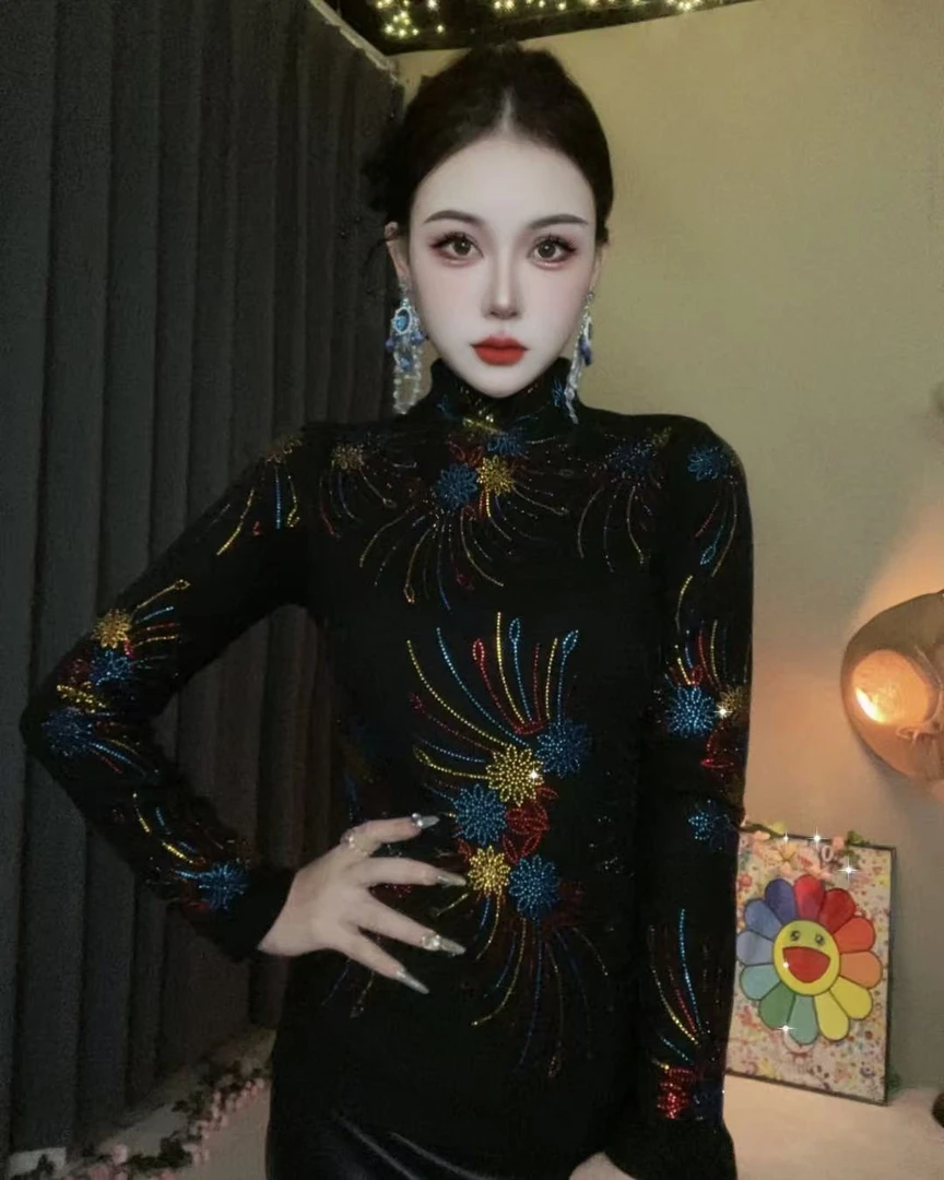 2025秋冬新款显瘦半高领长袖打底衫镶钻亮闪闪时尚轻奢百搭上衣潮