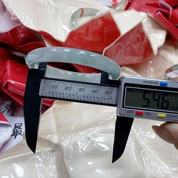 翡翠手镯未镶嵌161