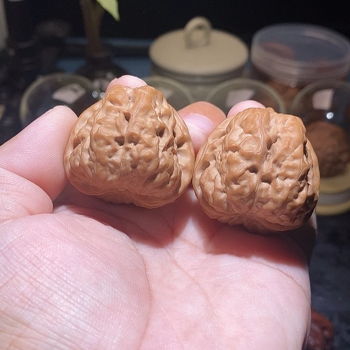 大***齐文玩核桃吊坠全品蛤蟆头