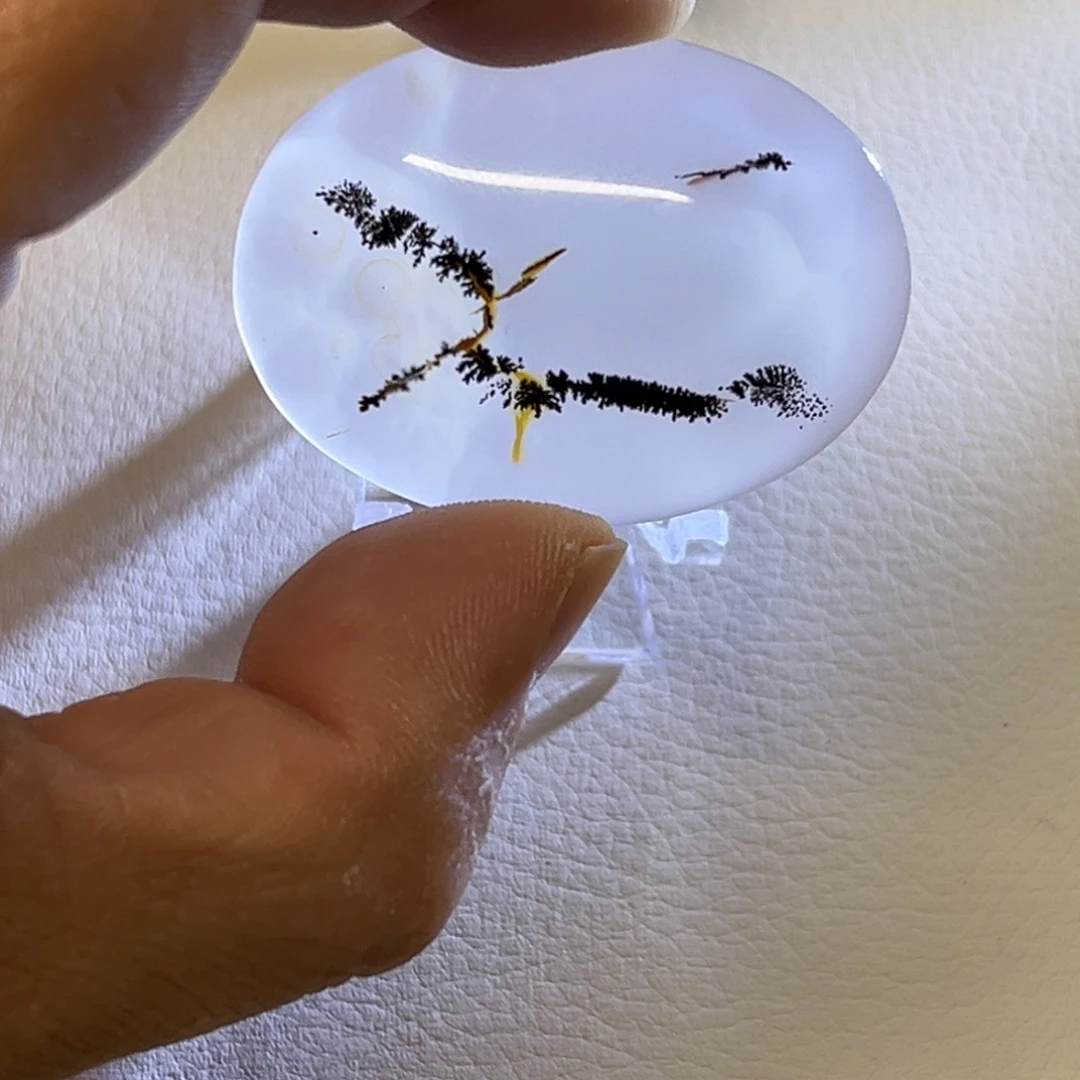 阳***，玛瑙/玉髓合金颈饰