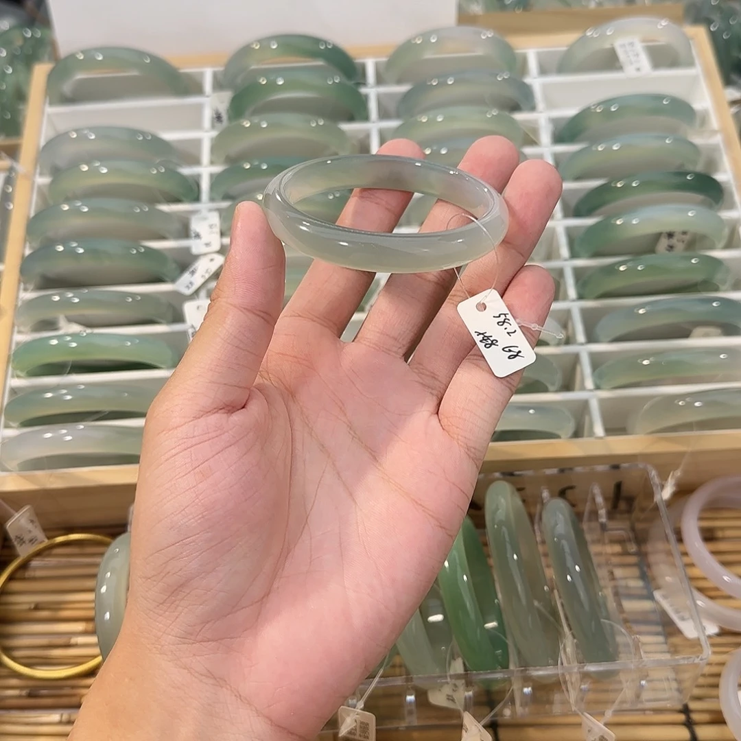 玛瑙/玉髓未镶嵌手镯圈口58.2