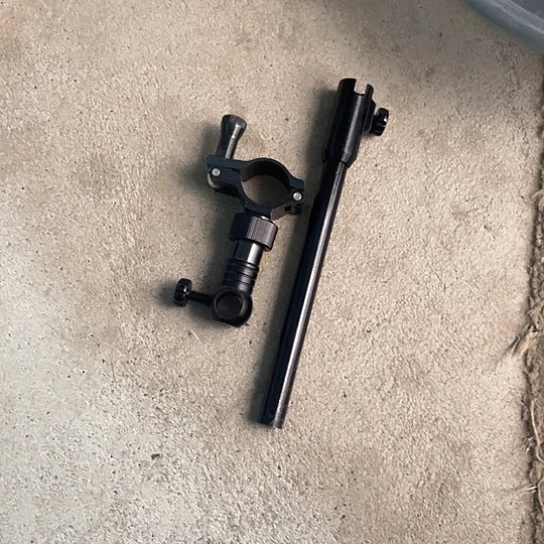 铝镁合金钓椅饵盘架一个。