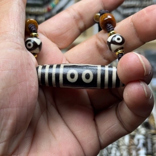 玛瑙/玉髓颈饰未镶嵌G****?