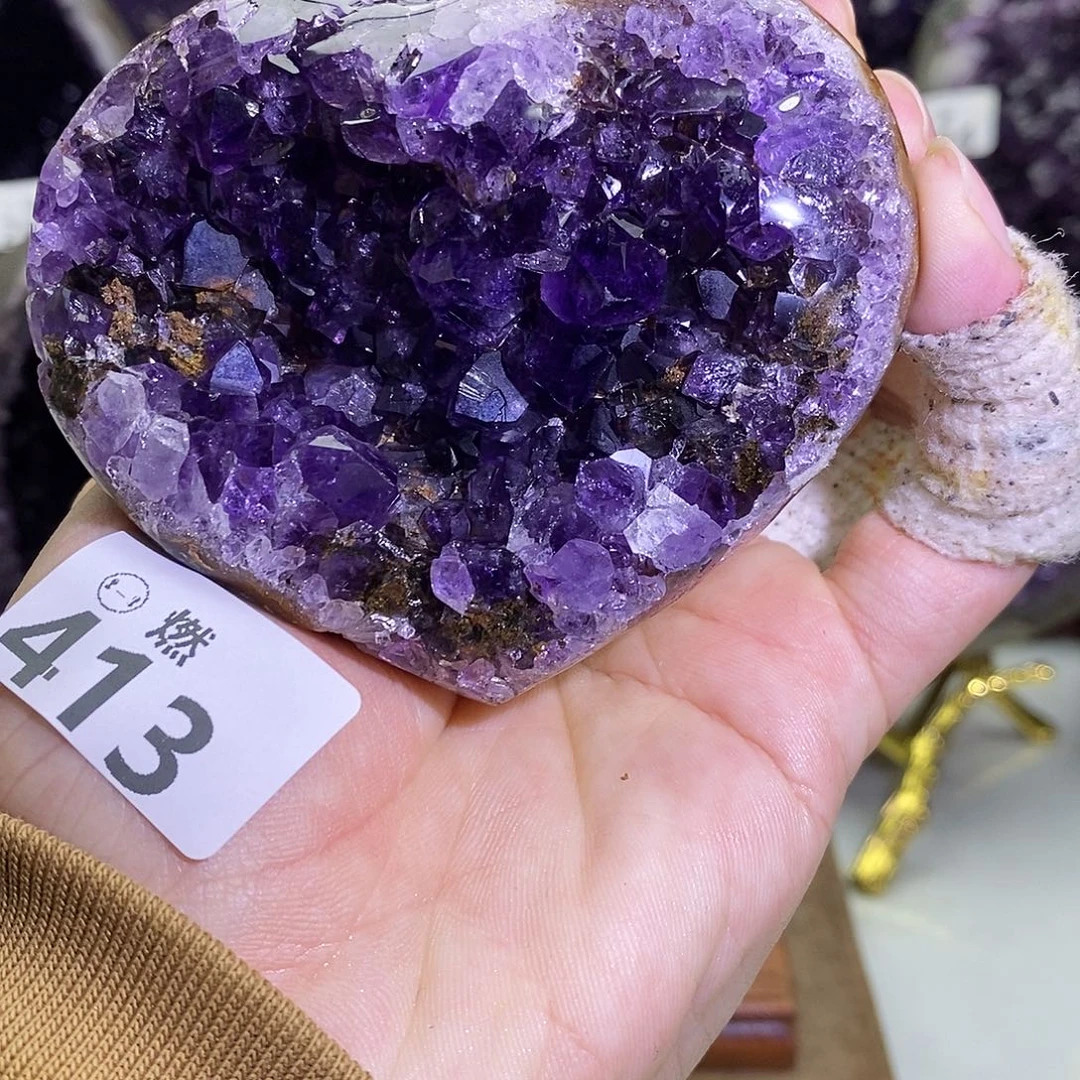 紫晶未镶嵌大型摆件（非配饰）