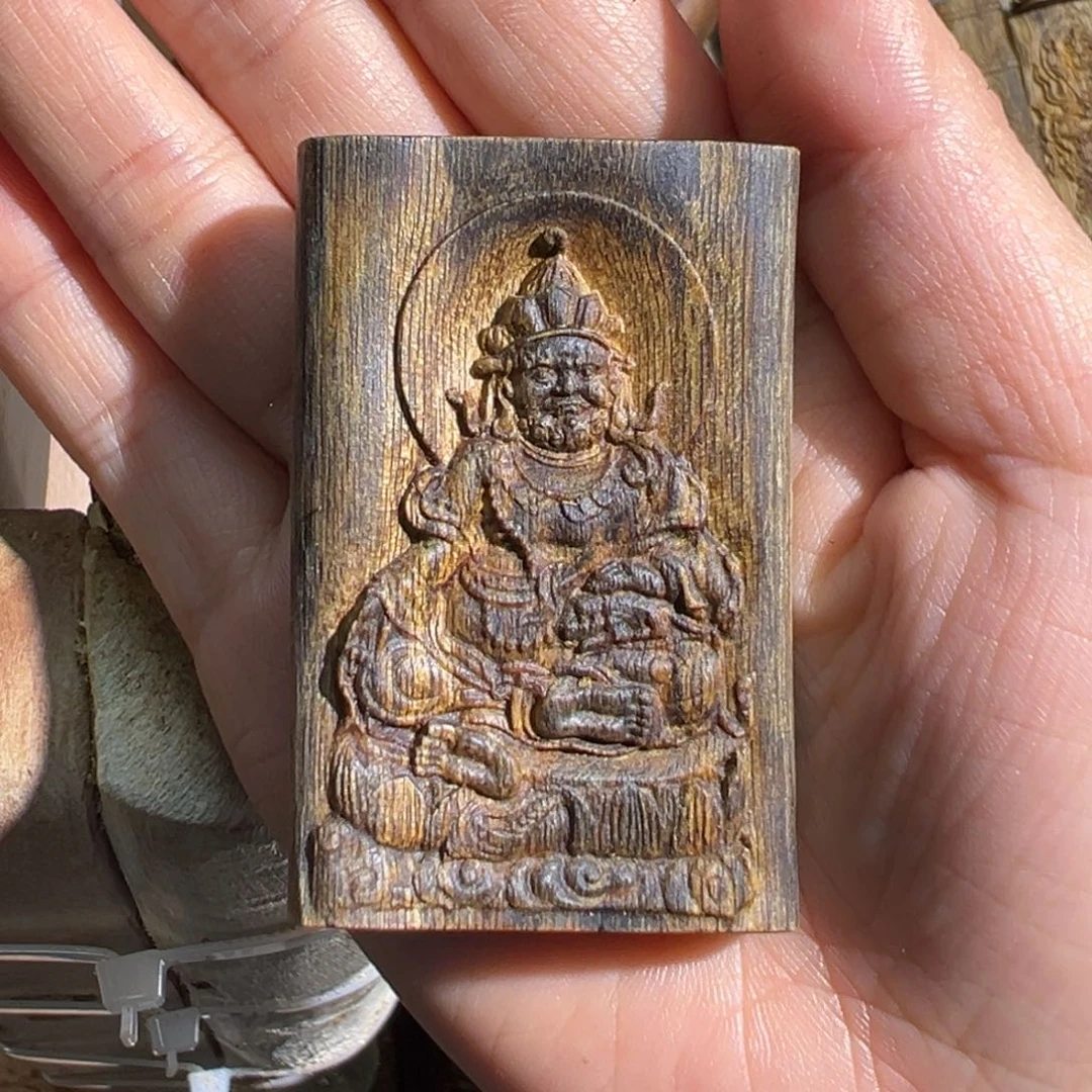 沉香吊坠绿棋楠吊坠雕刻20.4克