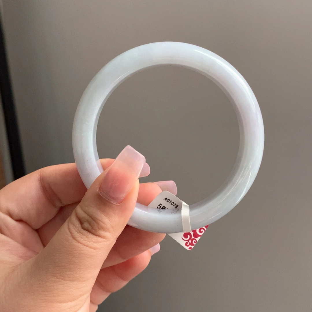 翡翠手镯未镶嵌13 58淡春带彩正圈