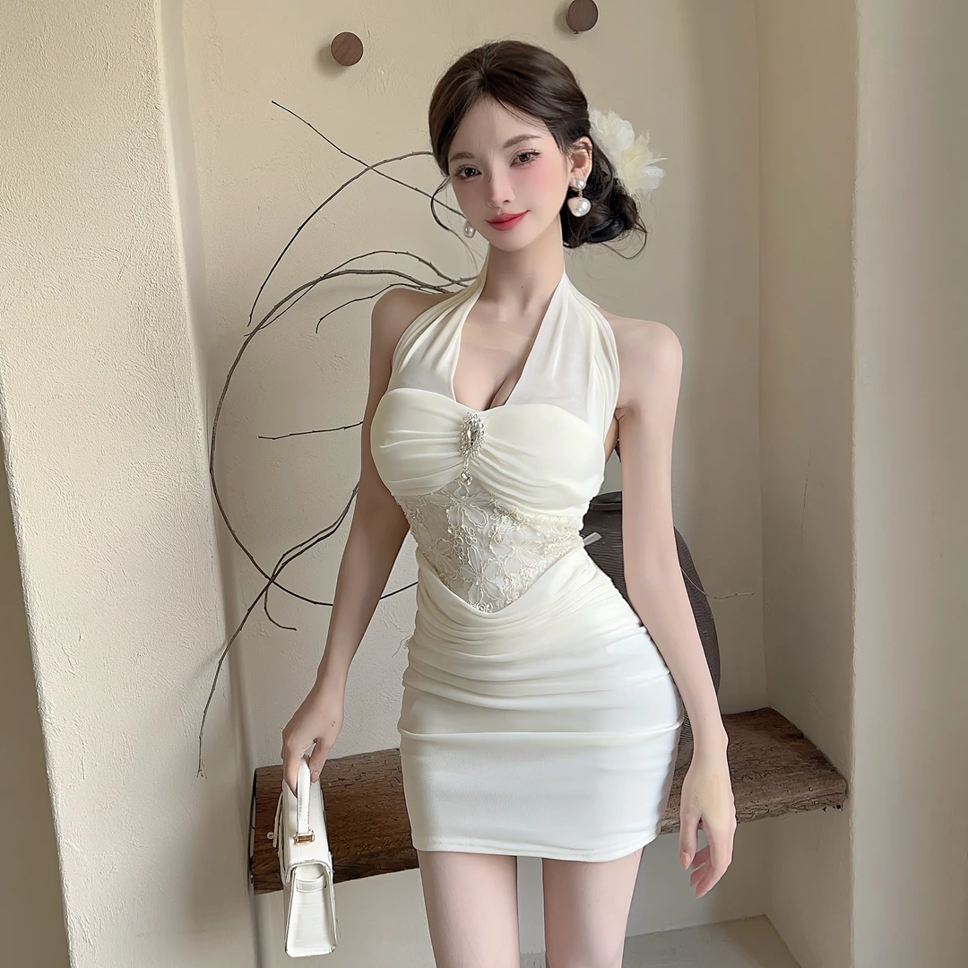 性感蕾丝网纱交织露背挂脖造型包臀短款修身打底连衣裙洋气衣服女