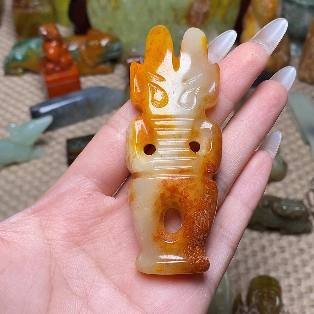 蛇纹石玉未镶嵌颈饰