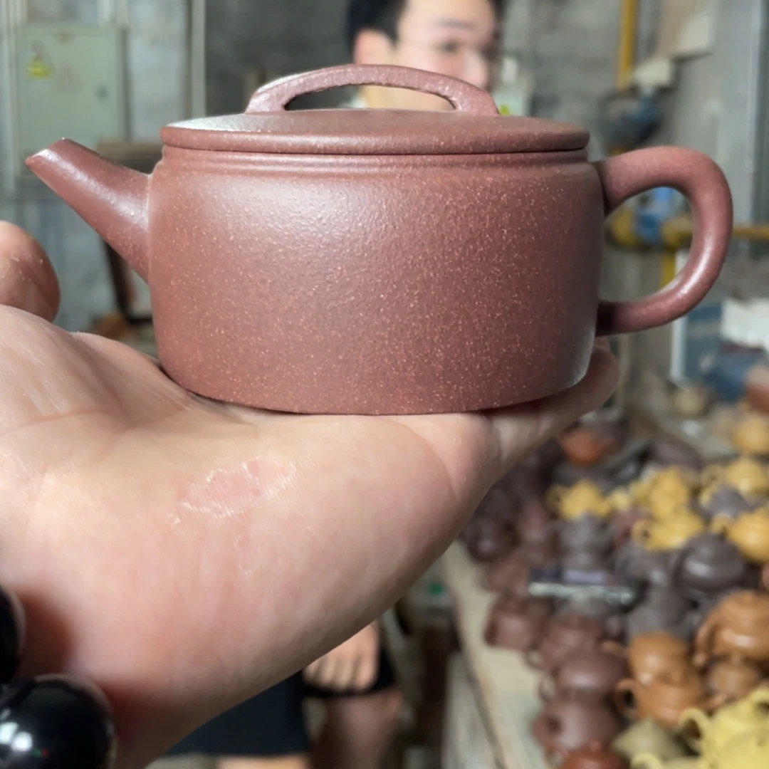 茶壶紫砂LY。  汉瓦。底槽清。全手工。 200CC