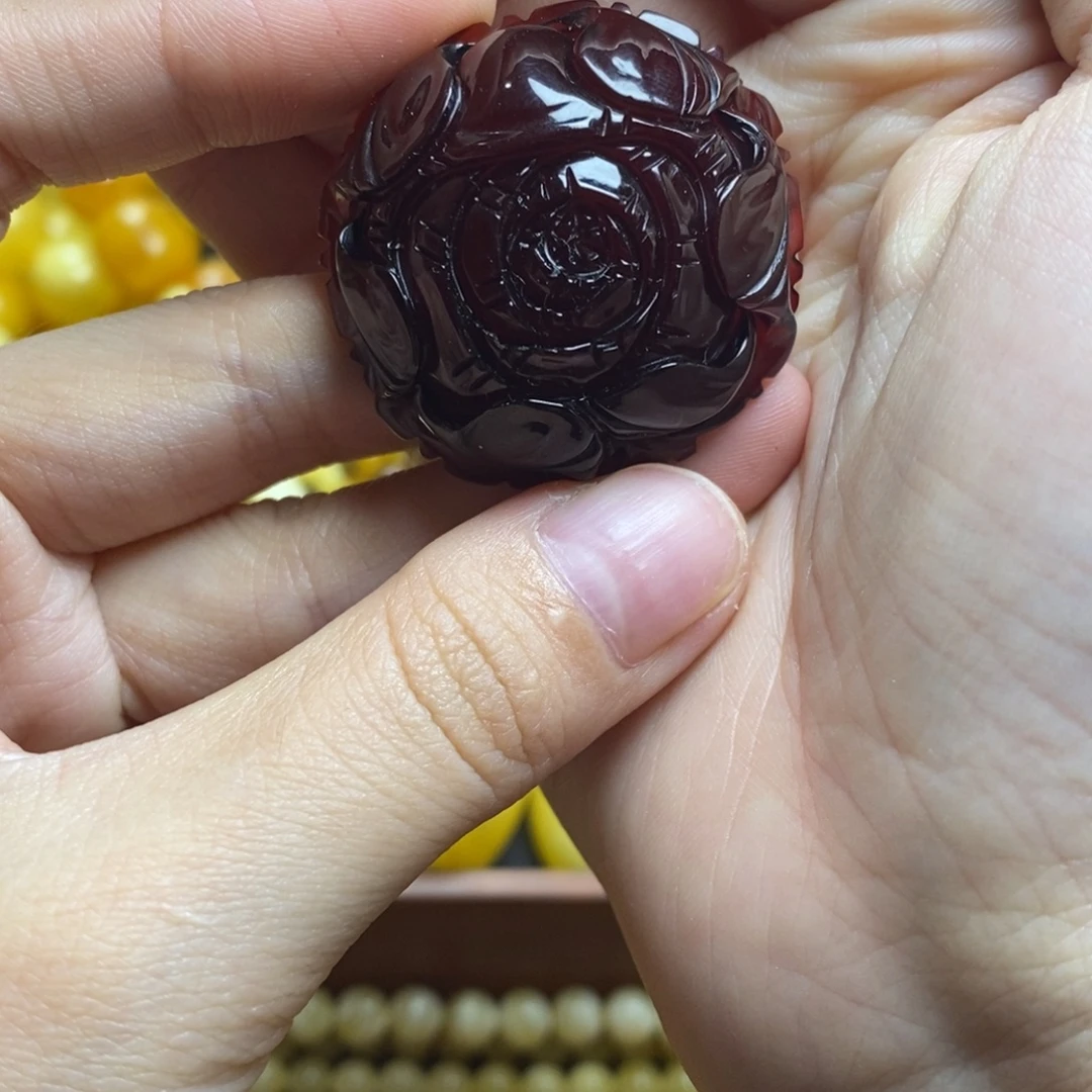 琥珀未镶嵌珠宝奇石蜜蜡