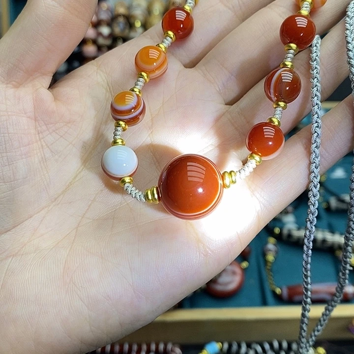 玛瑙/玉髓颈饰合金