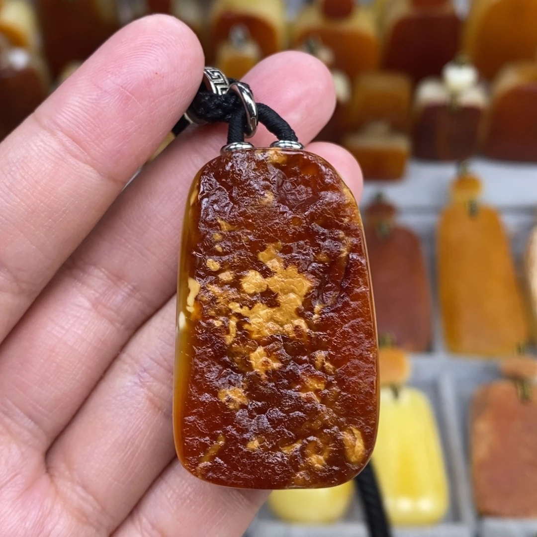 蜜蜡未镶嵌珠宝奇石