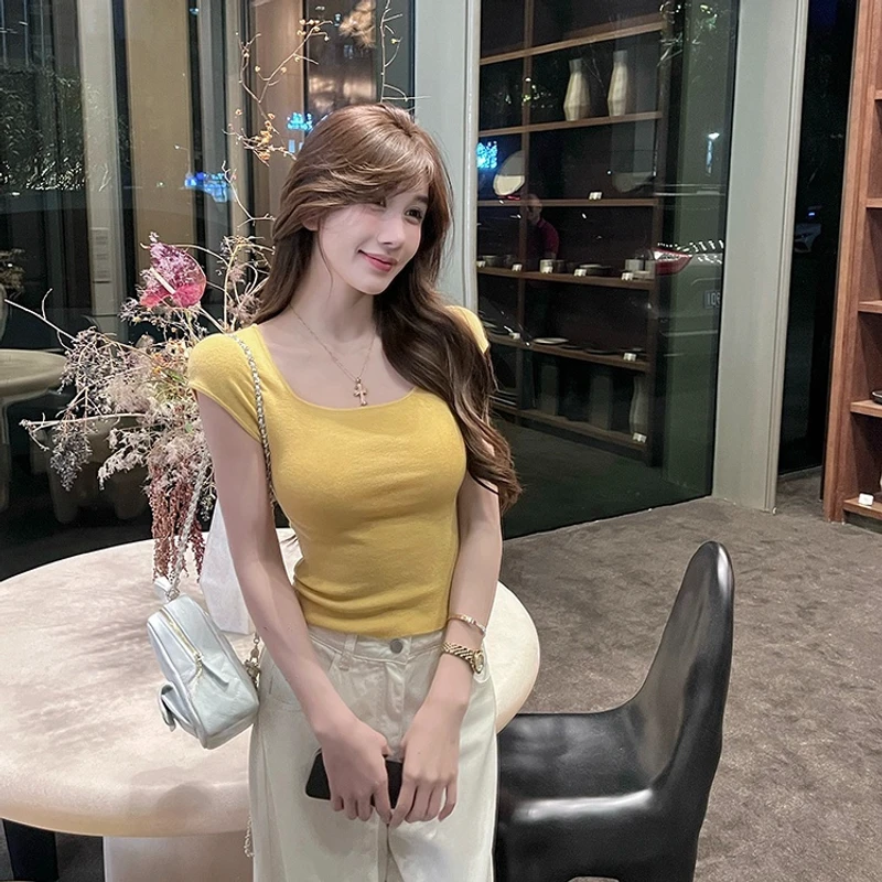 夏季高级感女装针织衫黄色方领短袖T恤时髦洋气薄款气质显瘦上衣