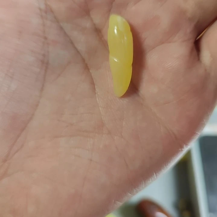 未镶嵌琥珀裸石狼牙侧挂