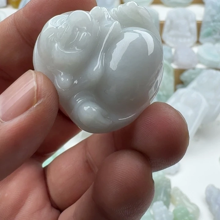 翡翠未镶嵌颈饰天然缅甸A货翡翠