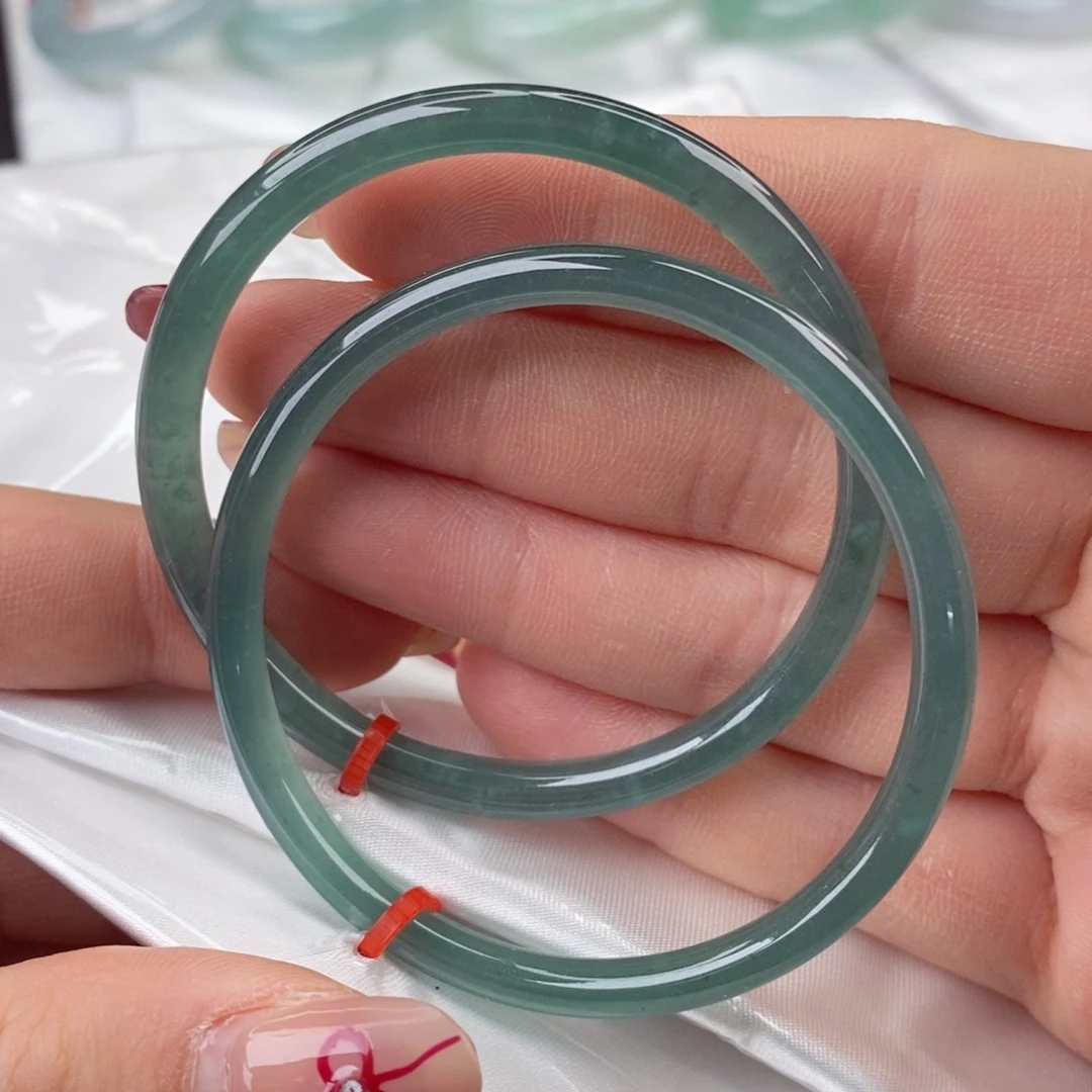 翡翠手镯未镶嵌5152口