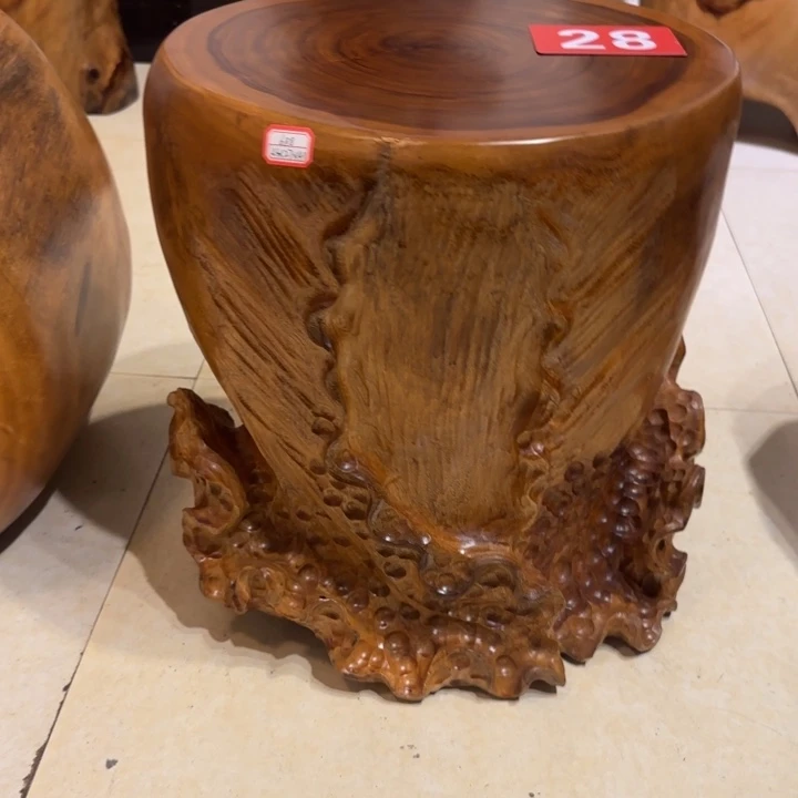 用***8红心樟材质白菜凳子