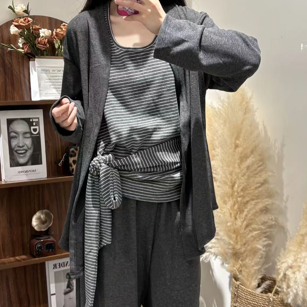 【253158】慵懒风纯色长袖开衫搭配条纹背心与显瘦垂感休闲裤三件套