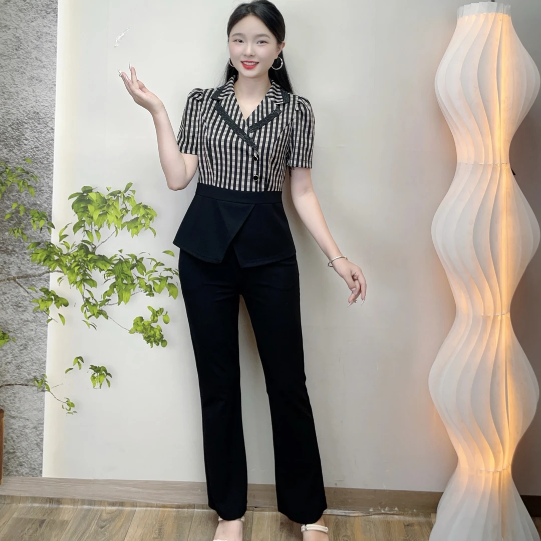 2025年夏季新款设计感显瘦修身气质轻薄透气不闷热套装