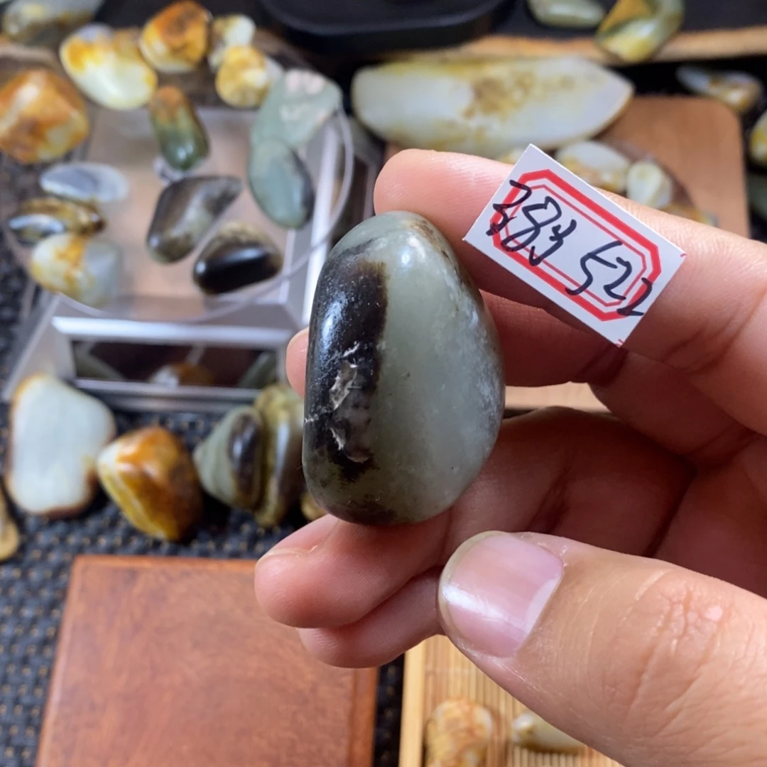 和田玉（糖玉）未镶嵌挂件