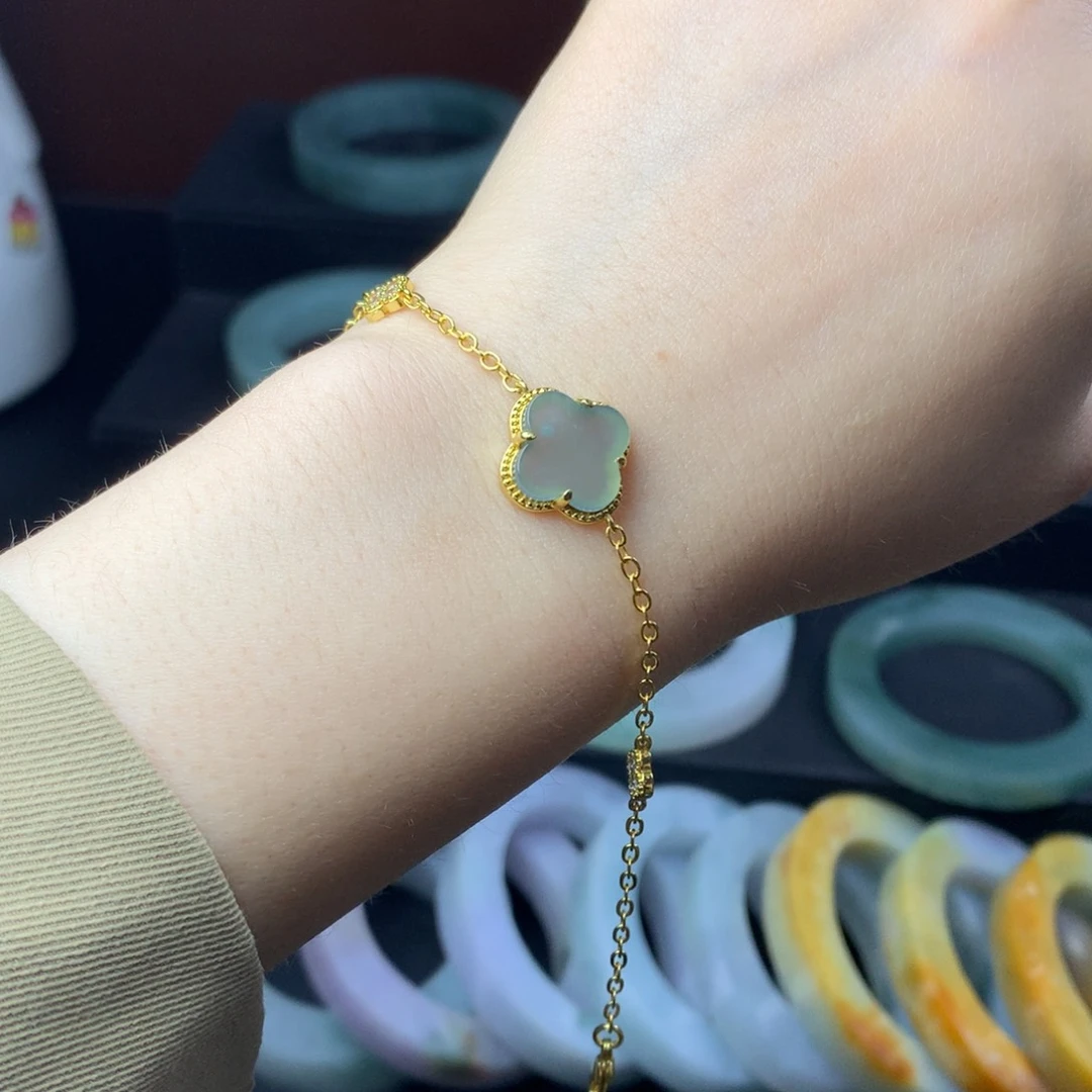 翡翠手链未镶嵌翡翠手链