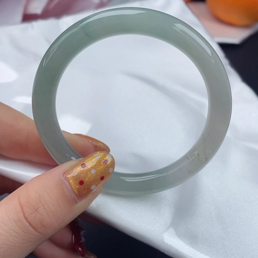 翡翠手镯未镶嵌51圆条