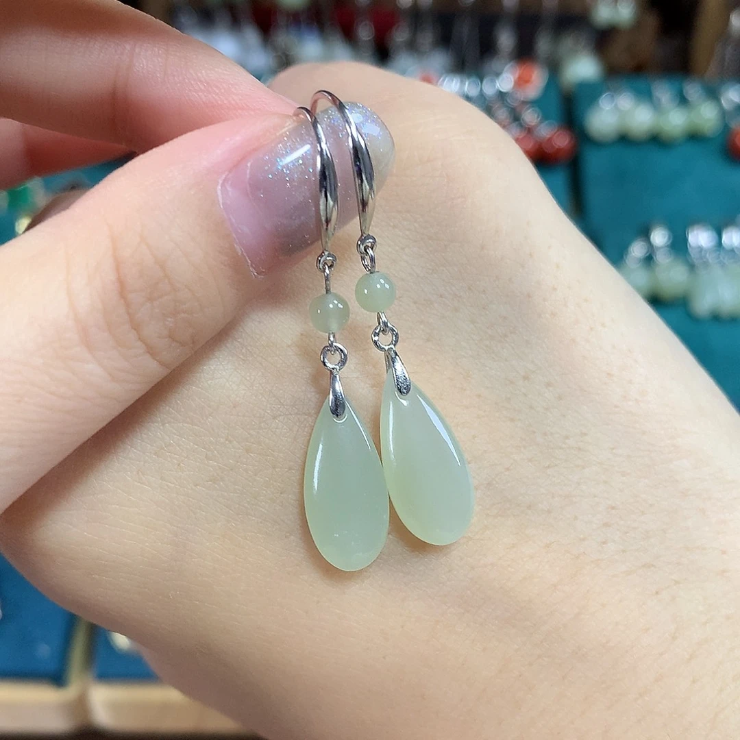 和田玉银S925镶嵌耳饰水滴