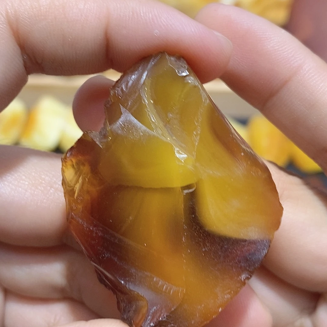 定制琥珀蜜蜡原石