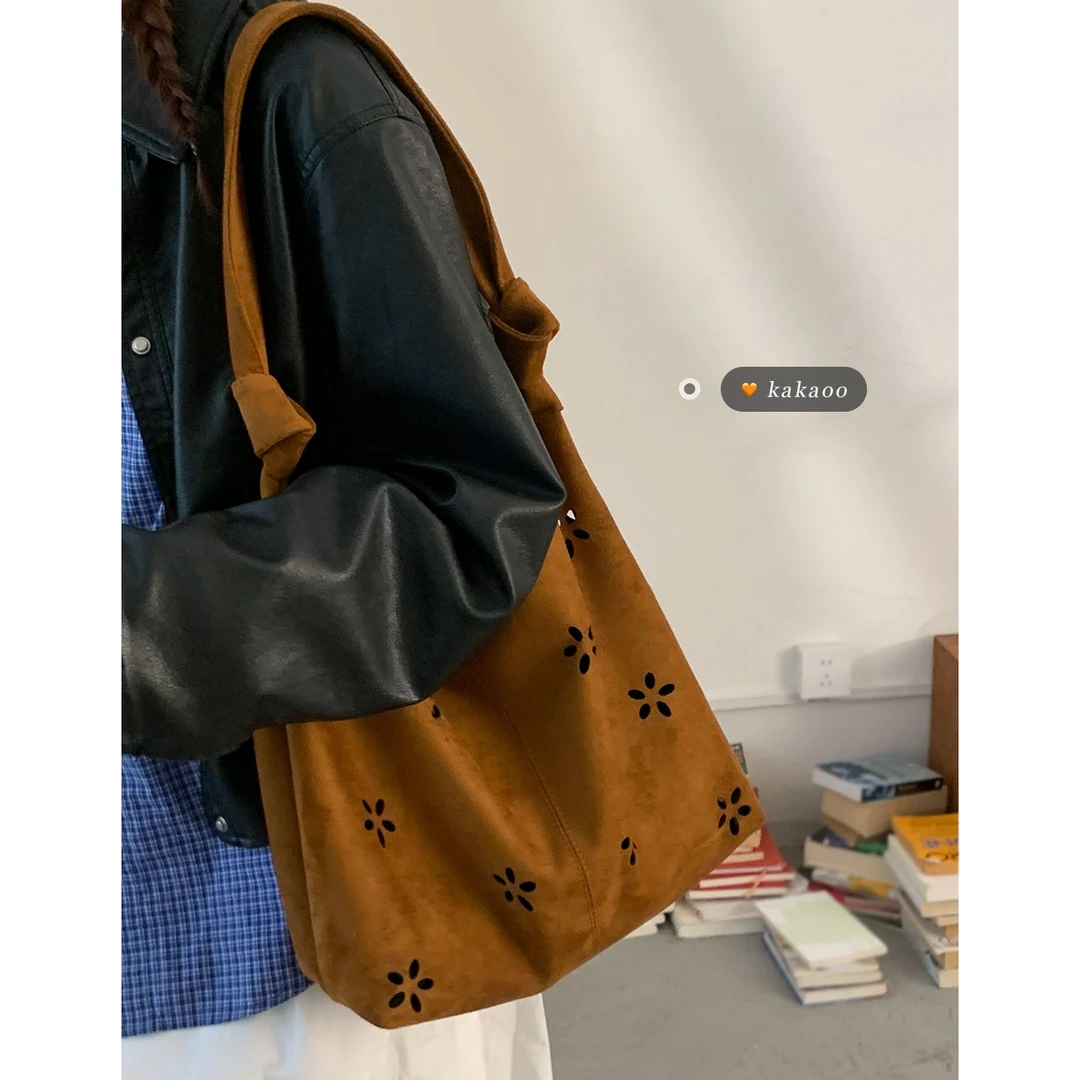 小众腋下包包女款爆款2025新款秋冬美拉德复古单肩包大容量托特包