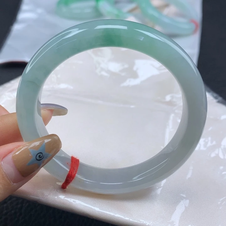 翡翠未镶嵌手镯缅甸56.3冰润飘绿正圈