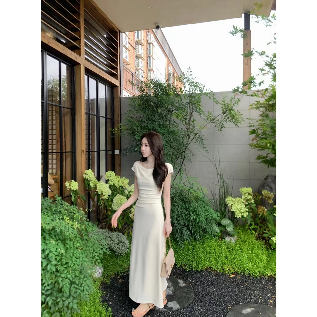 2025年【清雅艺术生】时尚气质知性简约中长款斜肩显瘦慵懒连衣裙女