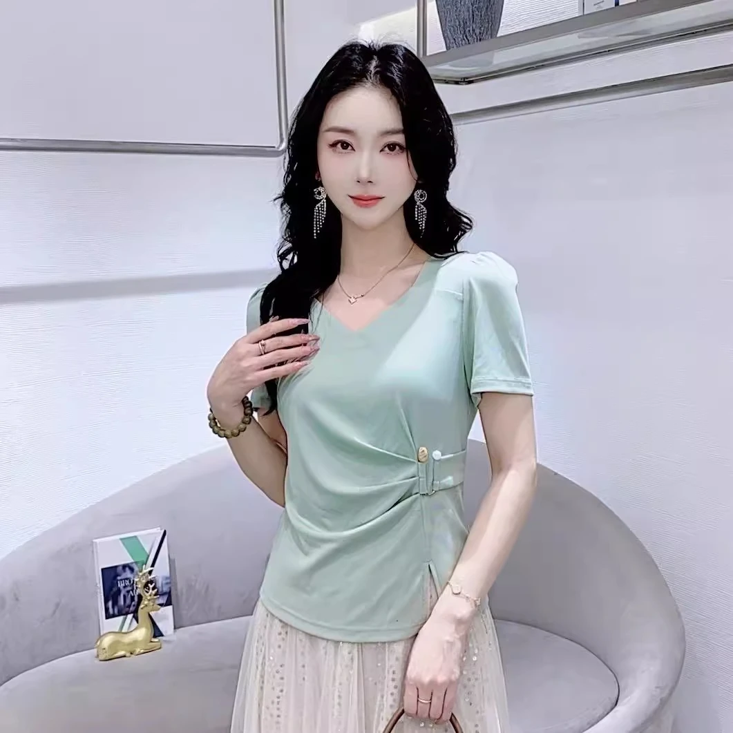 小个子修身显瘦T恤女士夏季新款收腰小衫设计感V领体恤衫百搭上衣